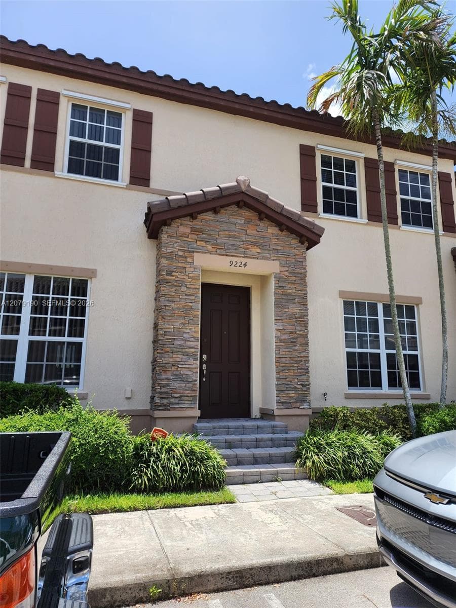 9224 SW 170th Pl photo 1