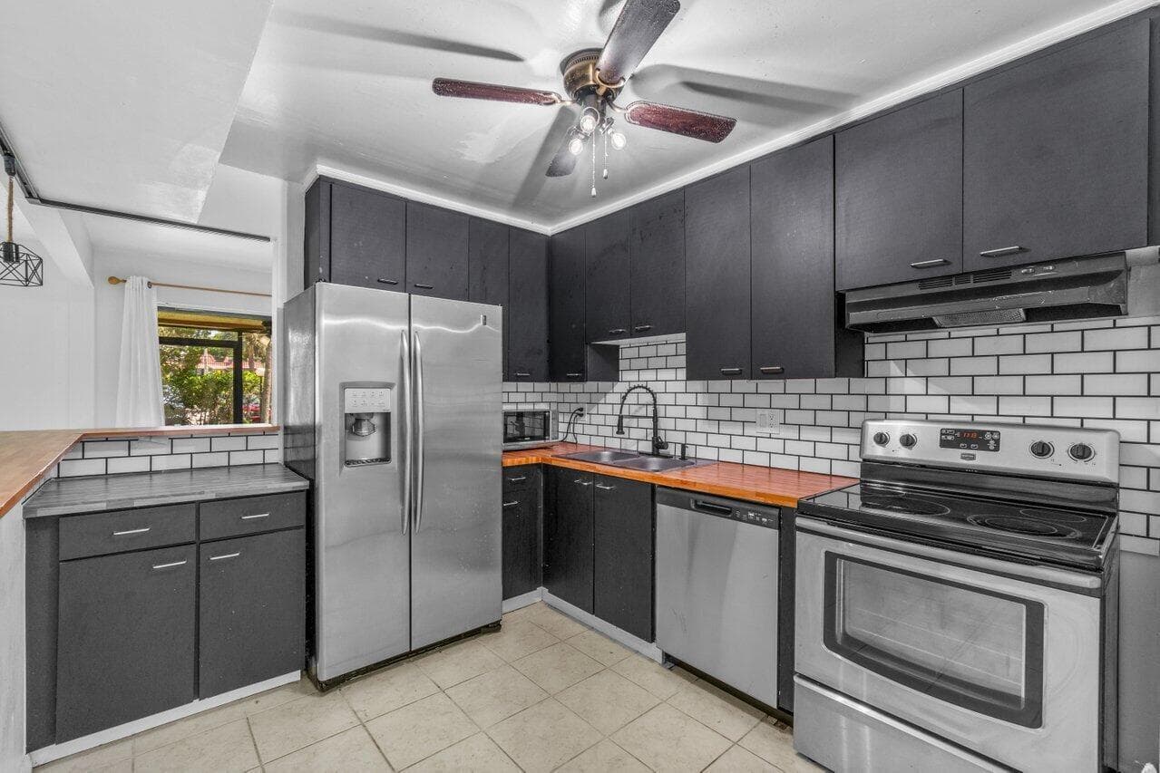 1149 Nw 13th Street #5