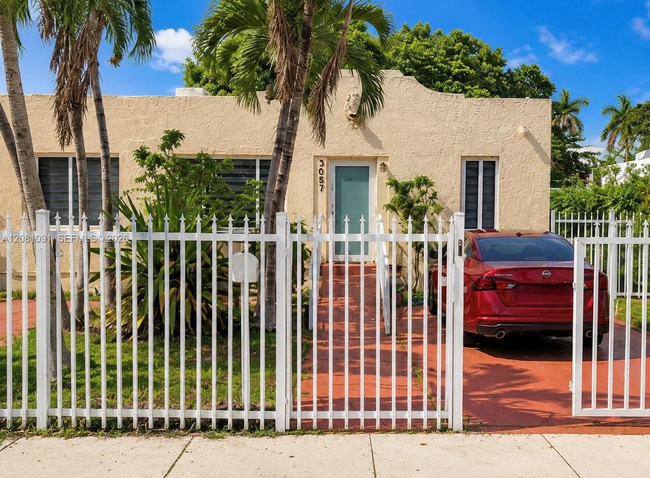 3057 SW 14th St photo 1