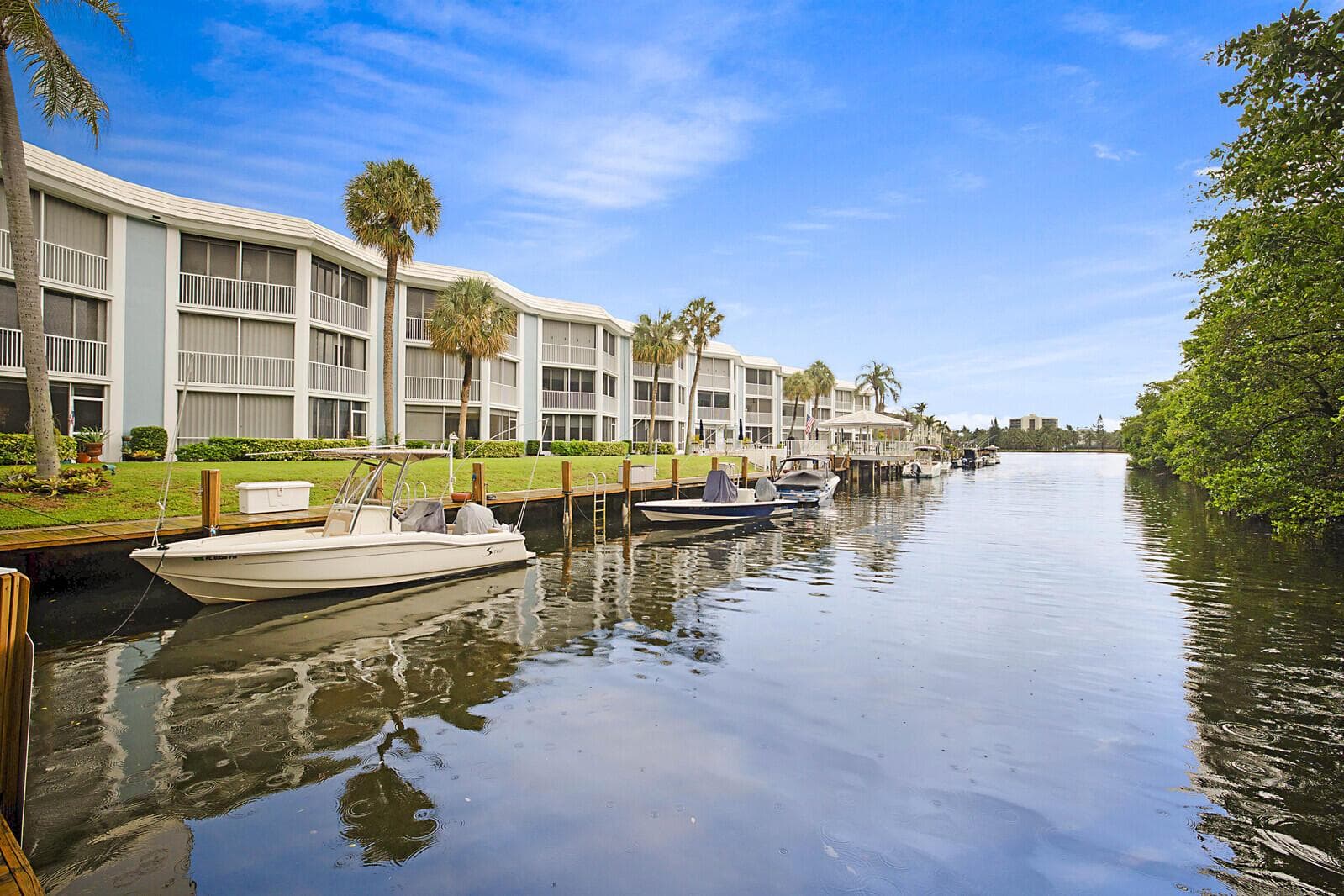 700 Ne Harbour Terrace #2310