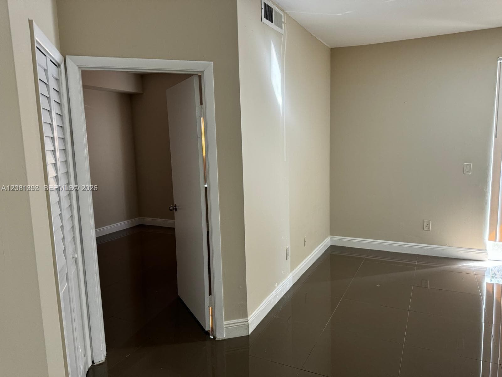 LA HACIENDA COUNTRY CLUB · #B in Hialeah - Photo 1
