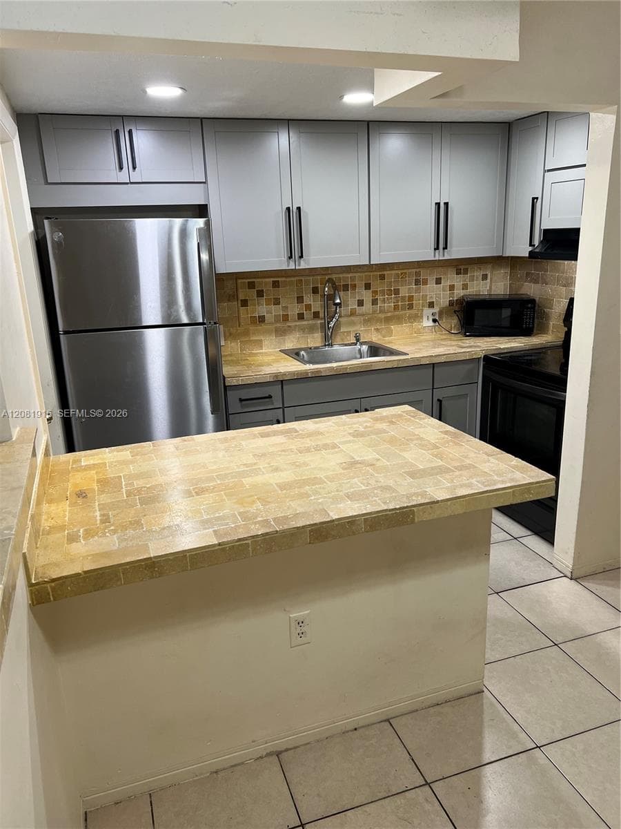 1515 CORAL TOWERS CONDOMI · #407 in North Miami - Photo 1