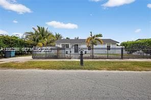 30011 SW 149 Ave photo 1