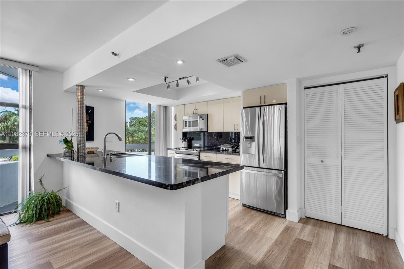 BRICKELL PARK CONDO · #201 in Miami - Photo 1
