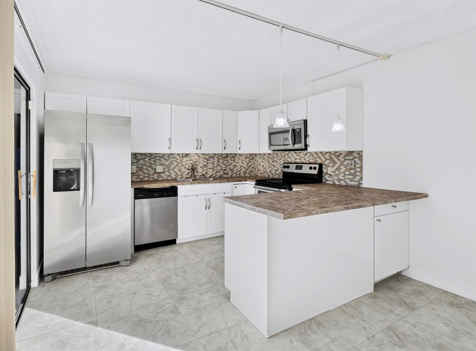 3003 San Clara Drive #3-C