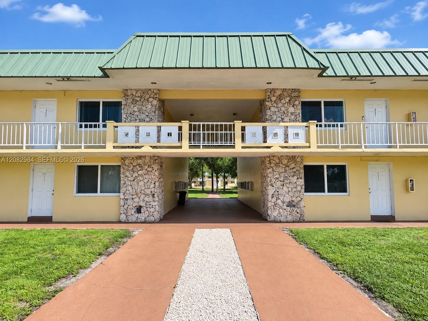 NEW WORLD CONDOMINIUM · #128 in Miami Gardens - Photo 1