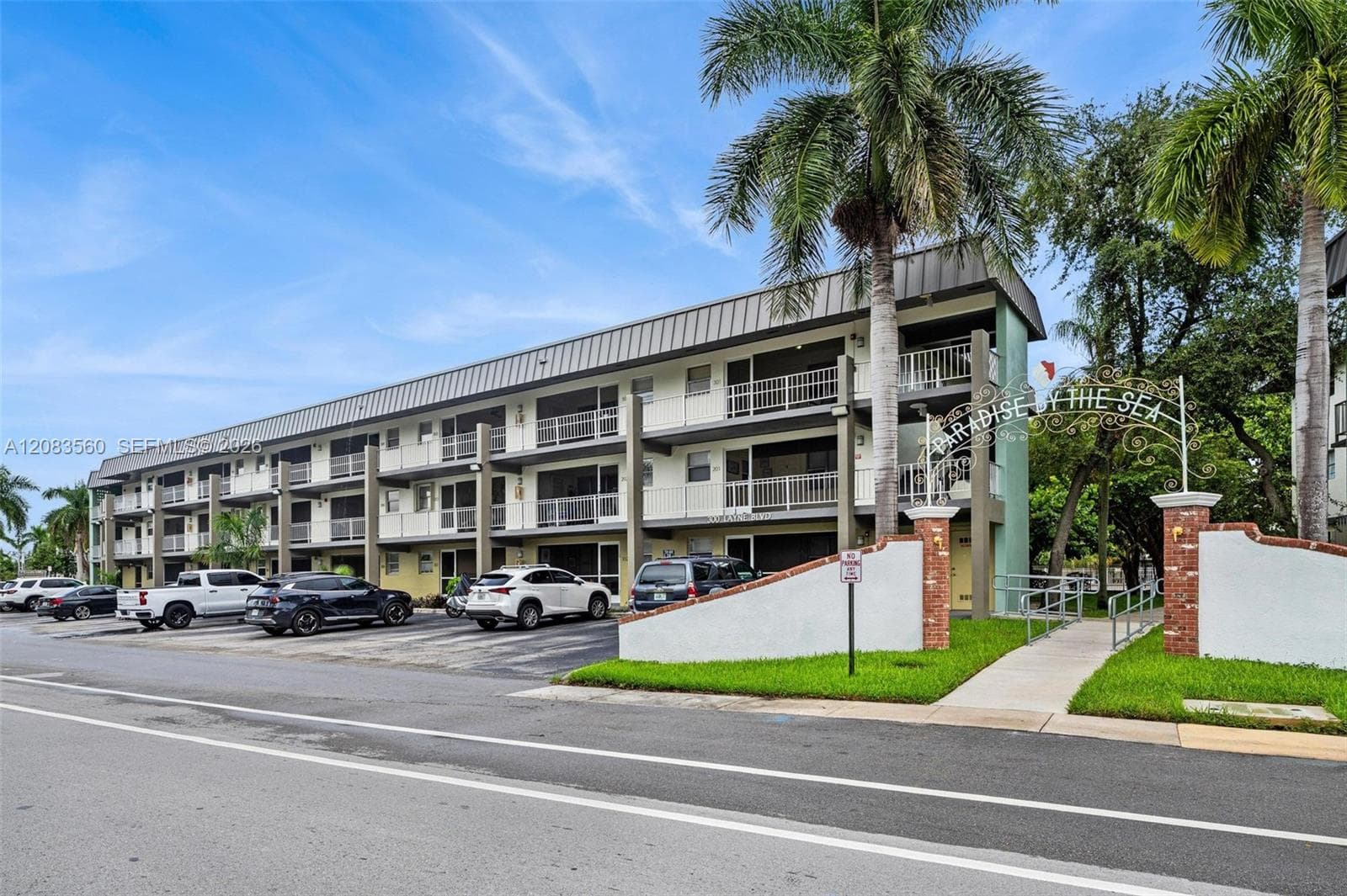 PARADISE BY THE SEA CONDO · #304 in Hallandale Beach - Photo 1