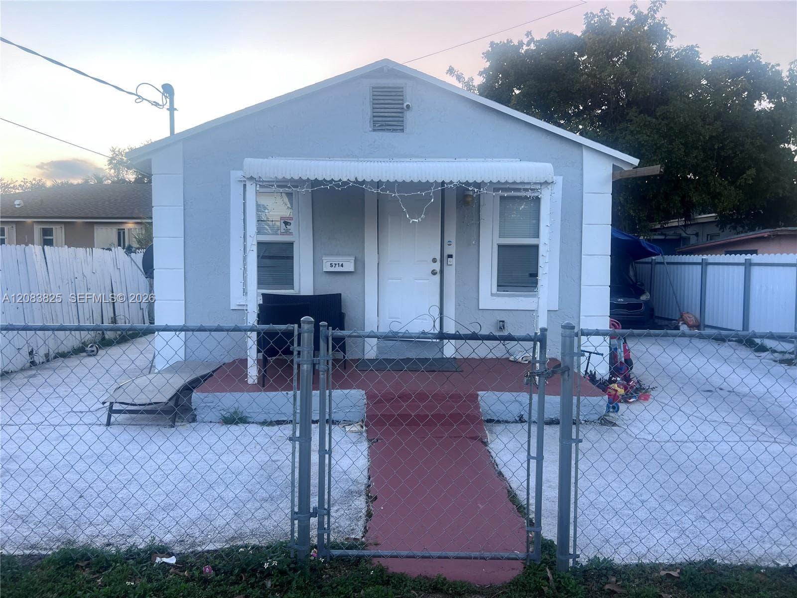 5714 NW 21th ave. photo 1