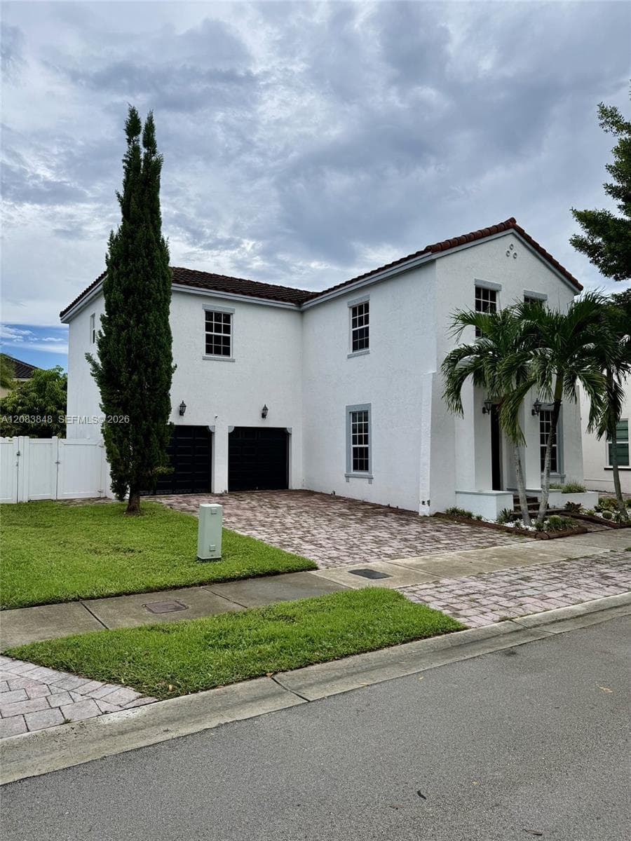 17081 SW 94th Way photo 1