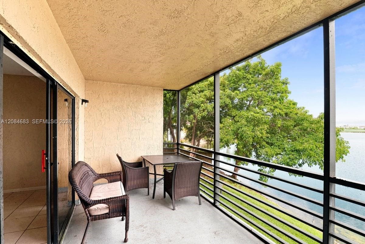 SUMMERTREE VILG CALIF CL · #202-3 in Miami - Photo 1