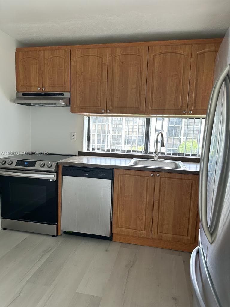 PLAZA OF AMERICAS CONDO 4 · #726 in Sunny Isles Beach - Photo 1