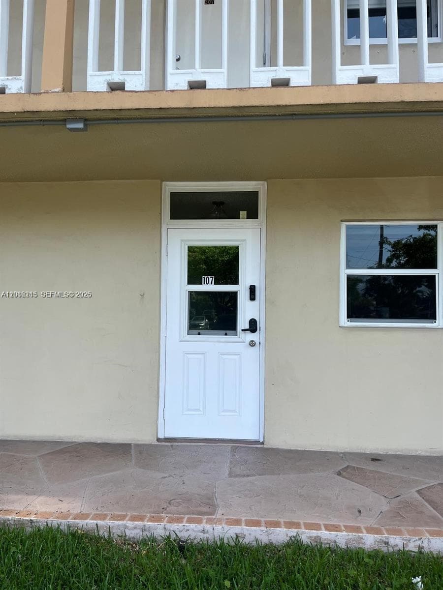 MEADOWBROOK TOWERS CONDO · #107 in Hallandale Beach - Photo 1
