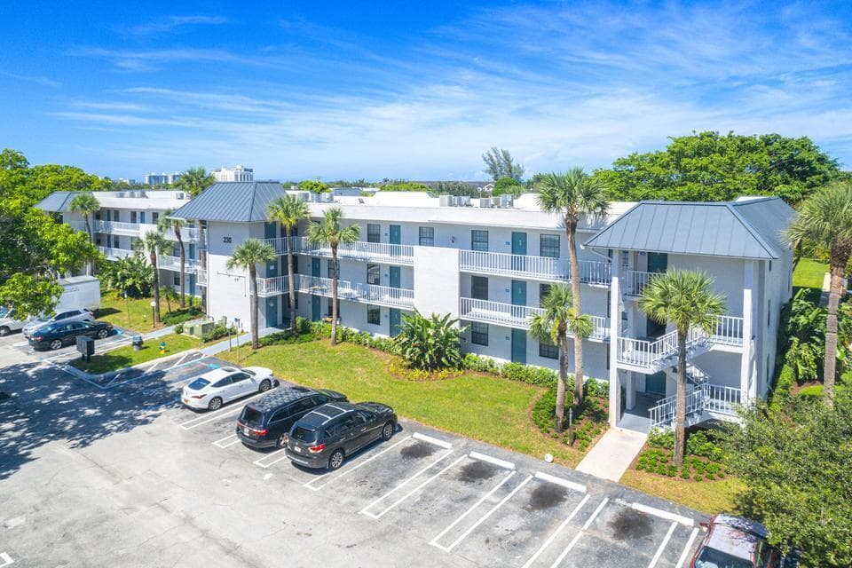 230 Se 10TH Street #307B