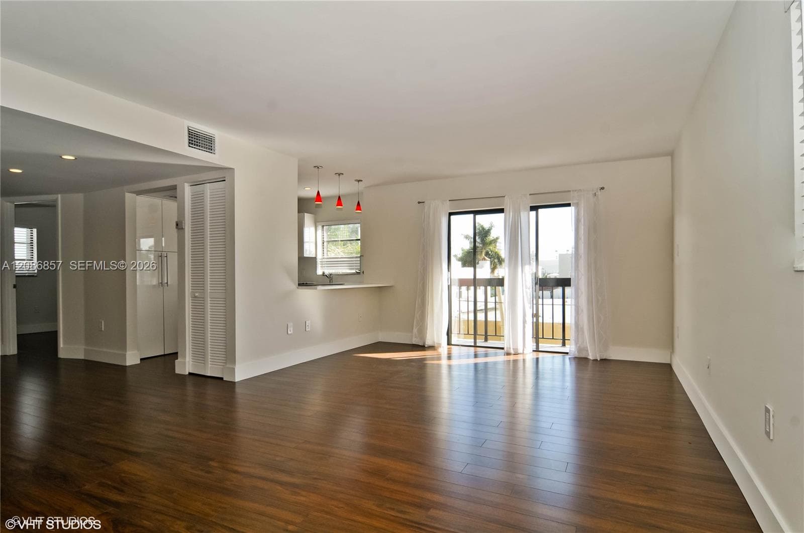 JEFFERSON GARDENS CONDO · #404 in Miami Beach - Photo 1