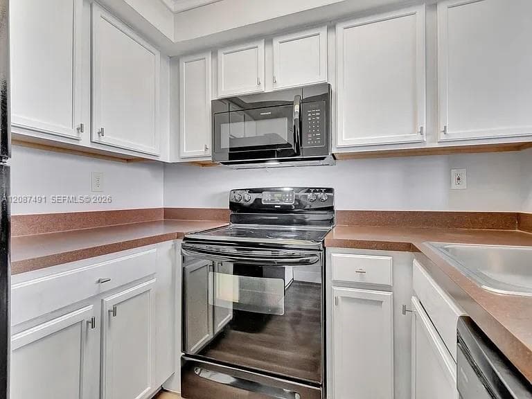 Clear Lake Club Condo · #28 in West Palm Beach - Photo 1