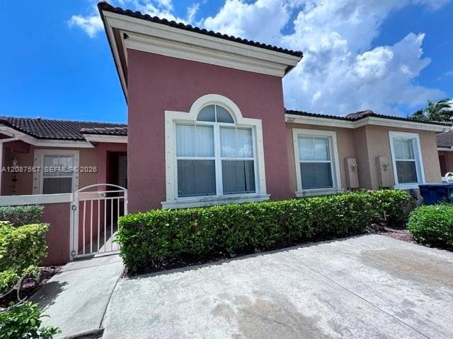 11102 SW 236th Ter photo 1