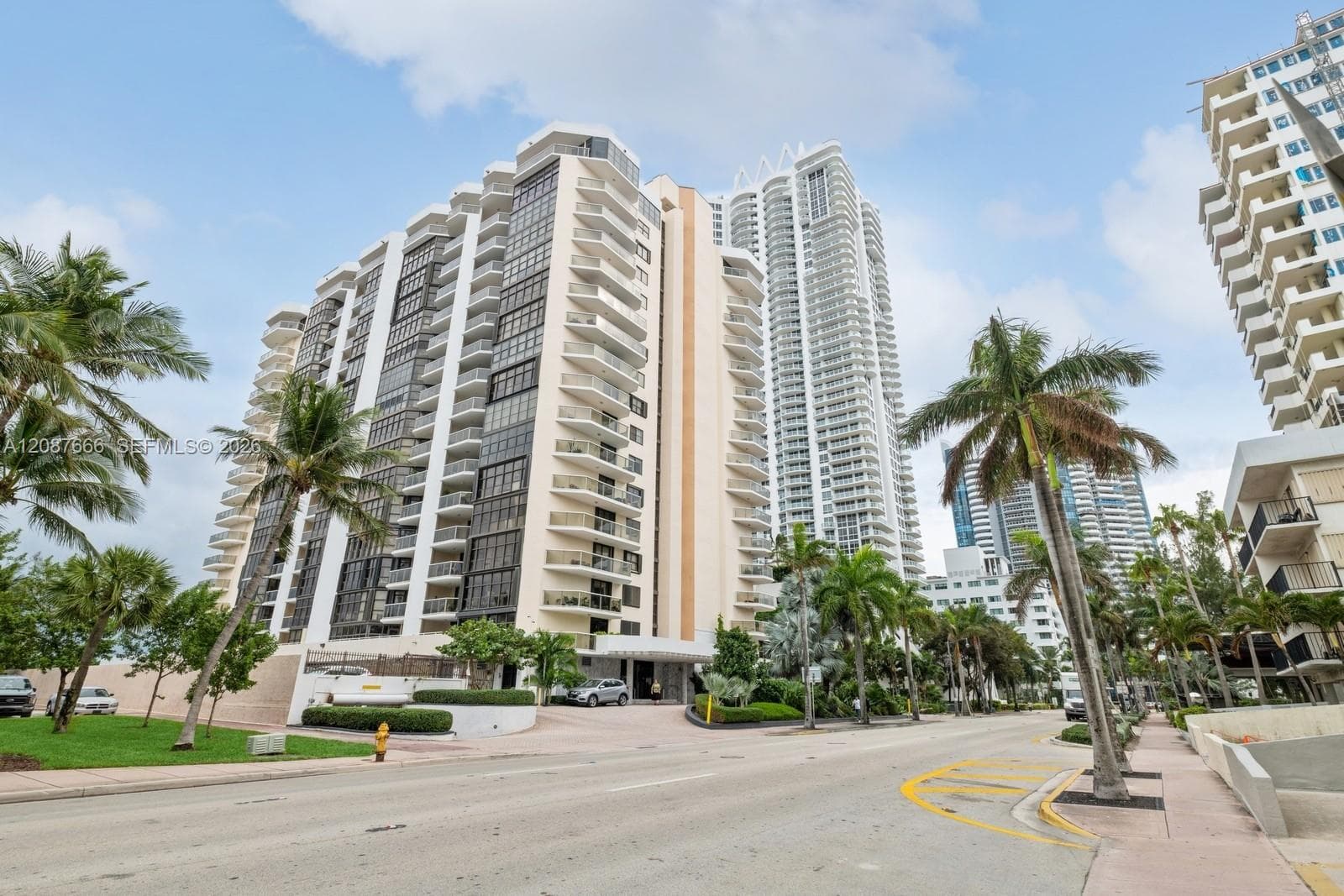 MAR DEL PLATA CONDO · #1201 in Miami Beach - Photo 1