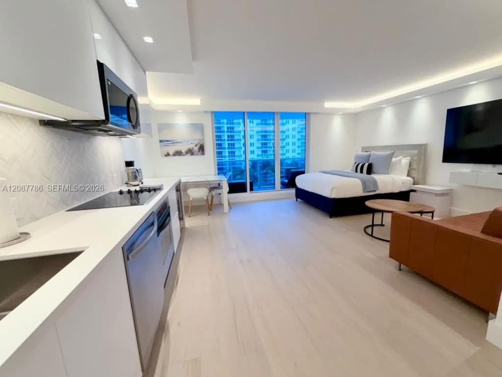 Roney Palace · #920 in Miami Beach - Photo 1