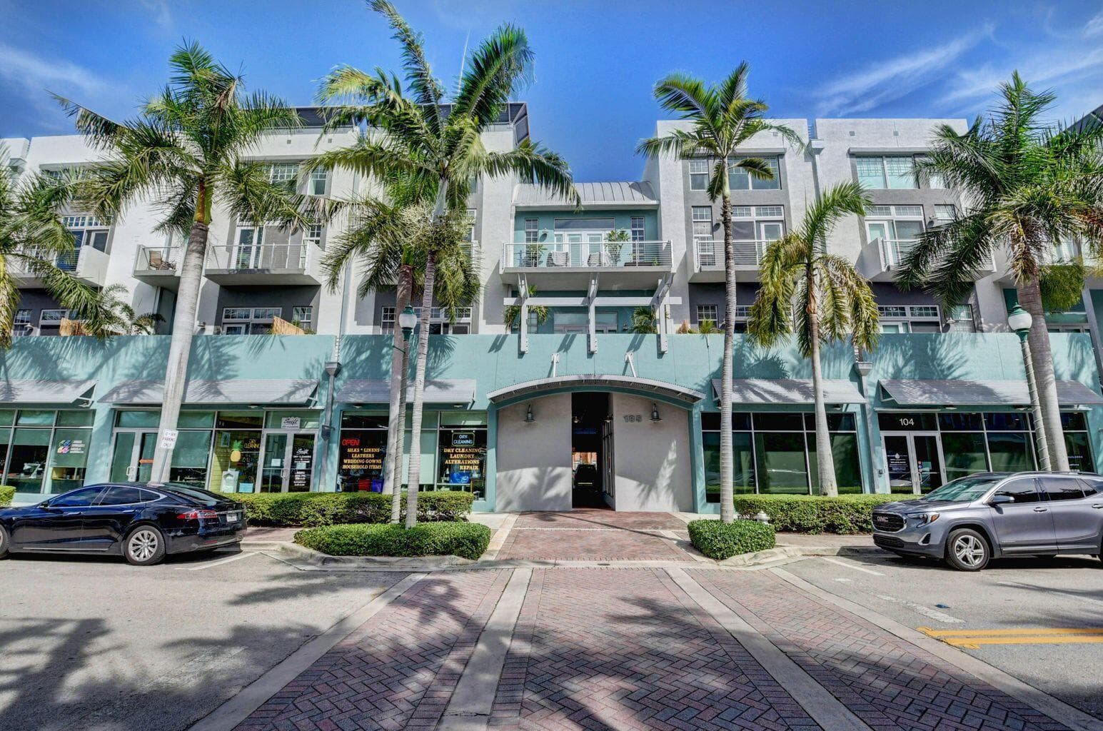 185 Ne 4TH Avenue #204