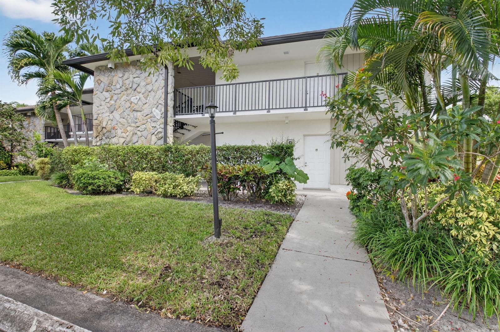 451 Greensward Lane #104-B