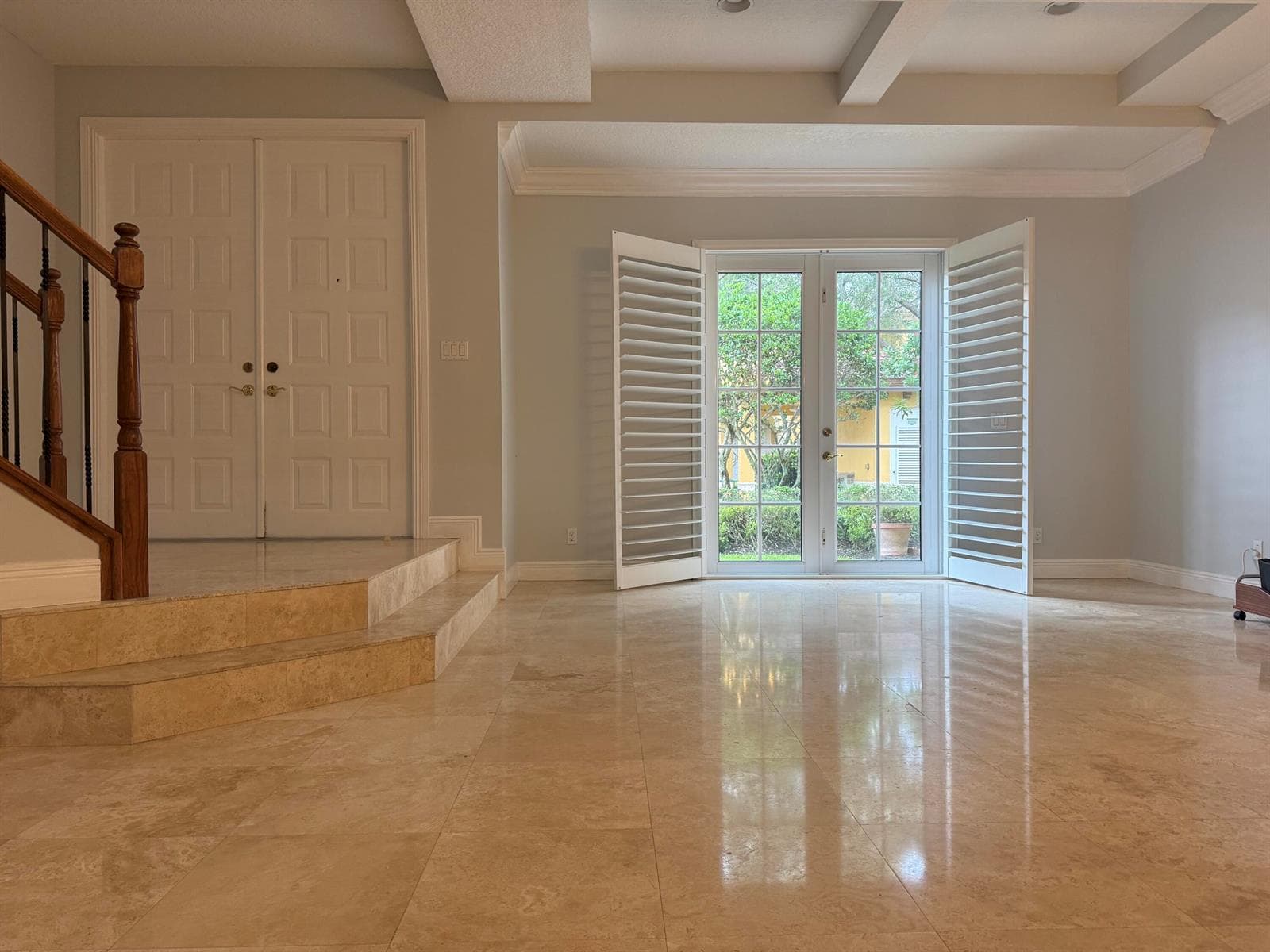 335 Ne 69TH Circle