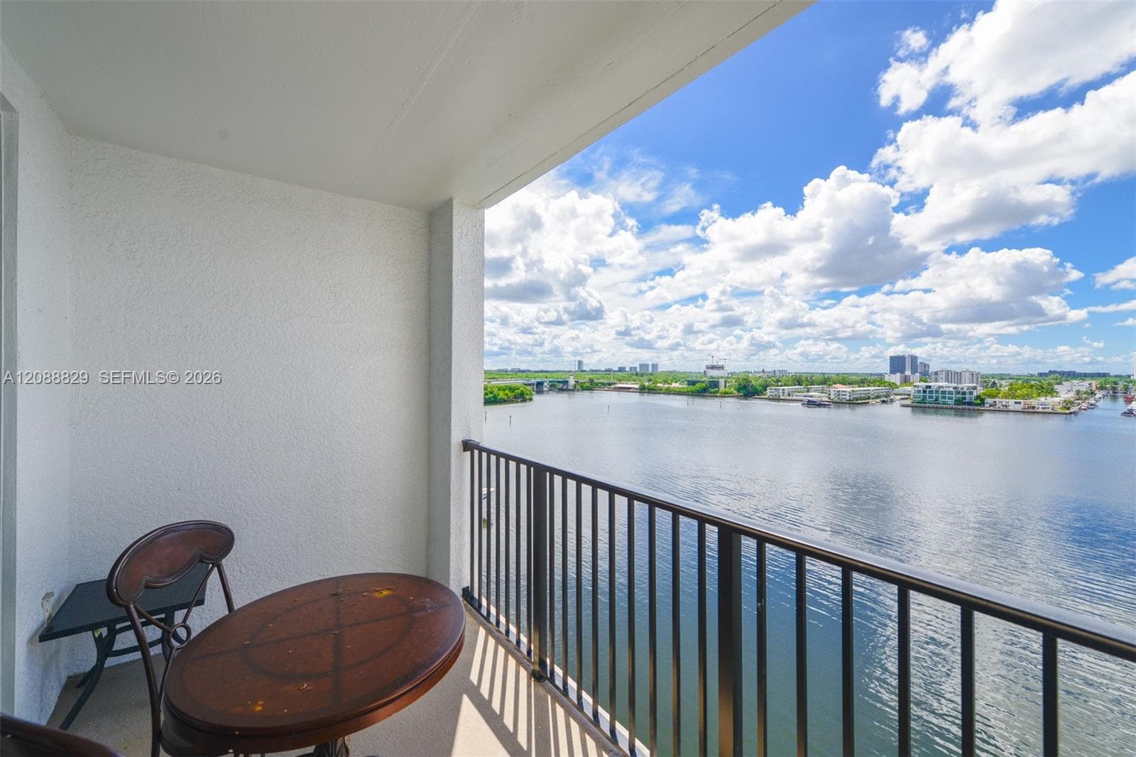 Porto Bellagio · #1906 in Sunny Isles Beach - Photo 1