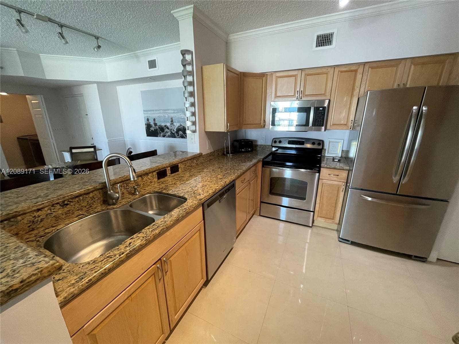 Porto Bellagio · #1816 in Sunny Isles Beach - Photo 1