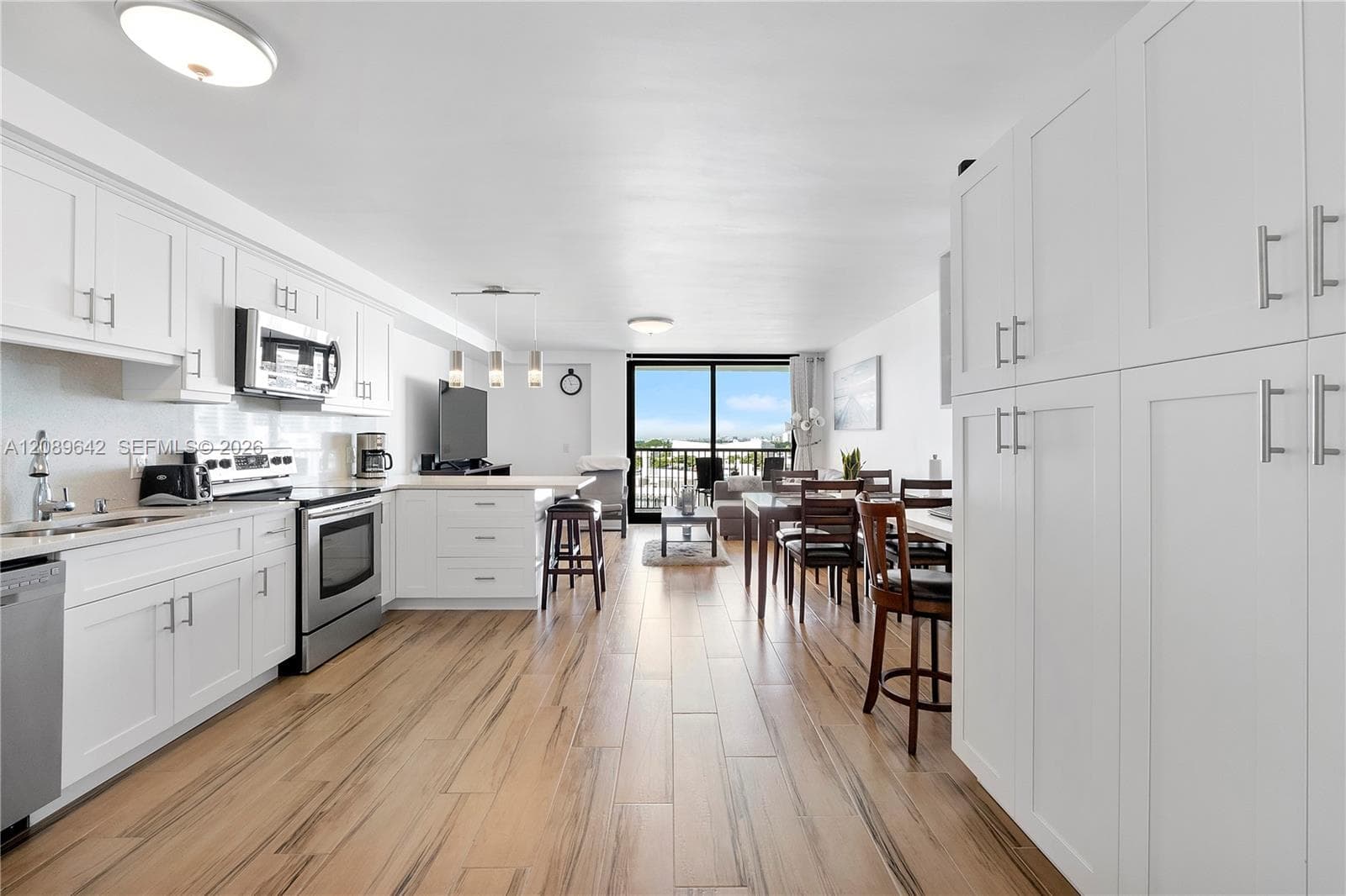 TOWER 1800 CONDO · #11B in Miami Beach - Photo 1