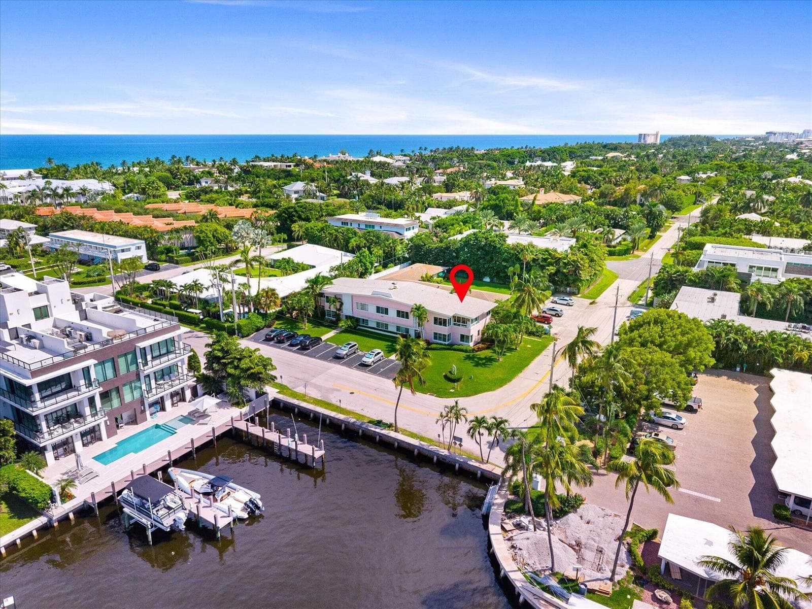 990 Casuarina Road #4