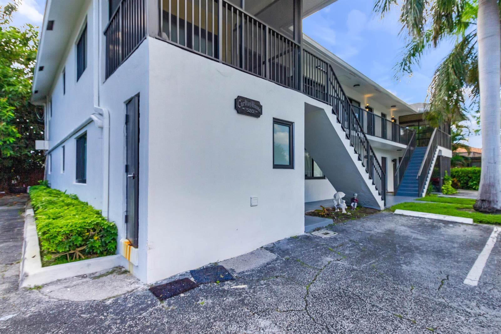 520 Ne 45TH Street #4