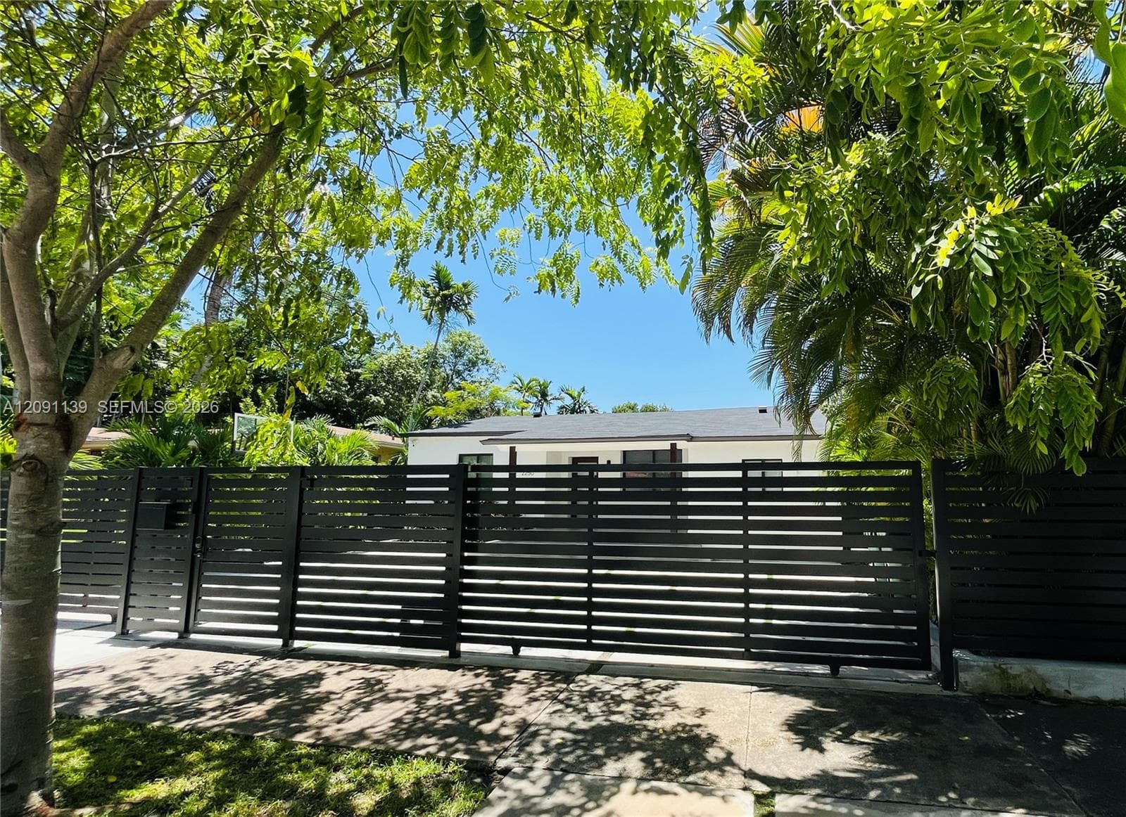 2250 SW 23rd St photo 1