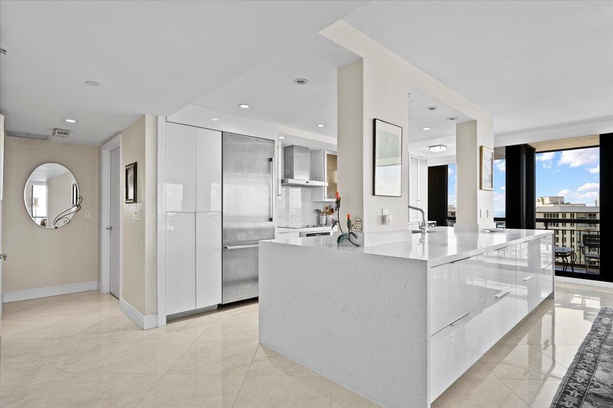 4100 N Ocean Drive #2304