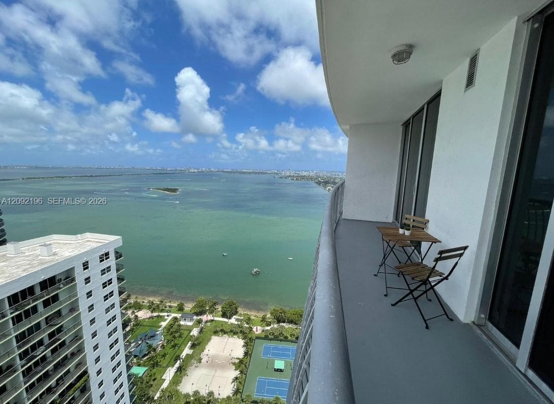 Opera Tower · #4305 in Miami - Photo 1