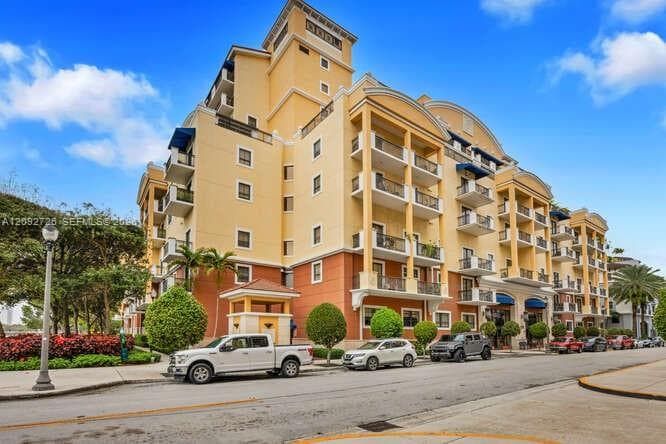COLONNADE AT DADELAND SW · #104 in Miami - Photo 1