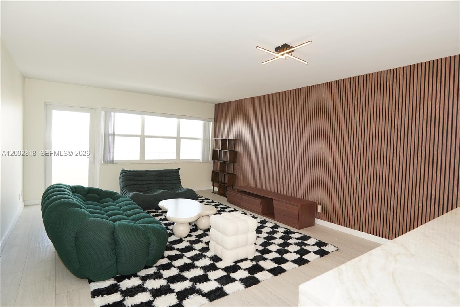 OCEAN VIEW TOWERS CONDO · #701 in Hallandale Beach - Photo 1