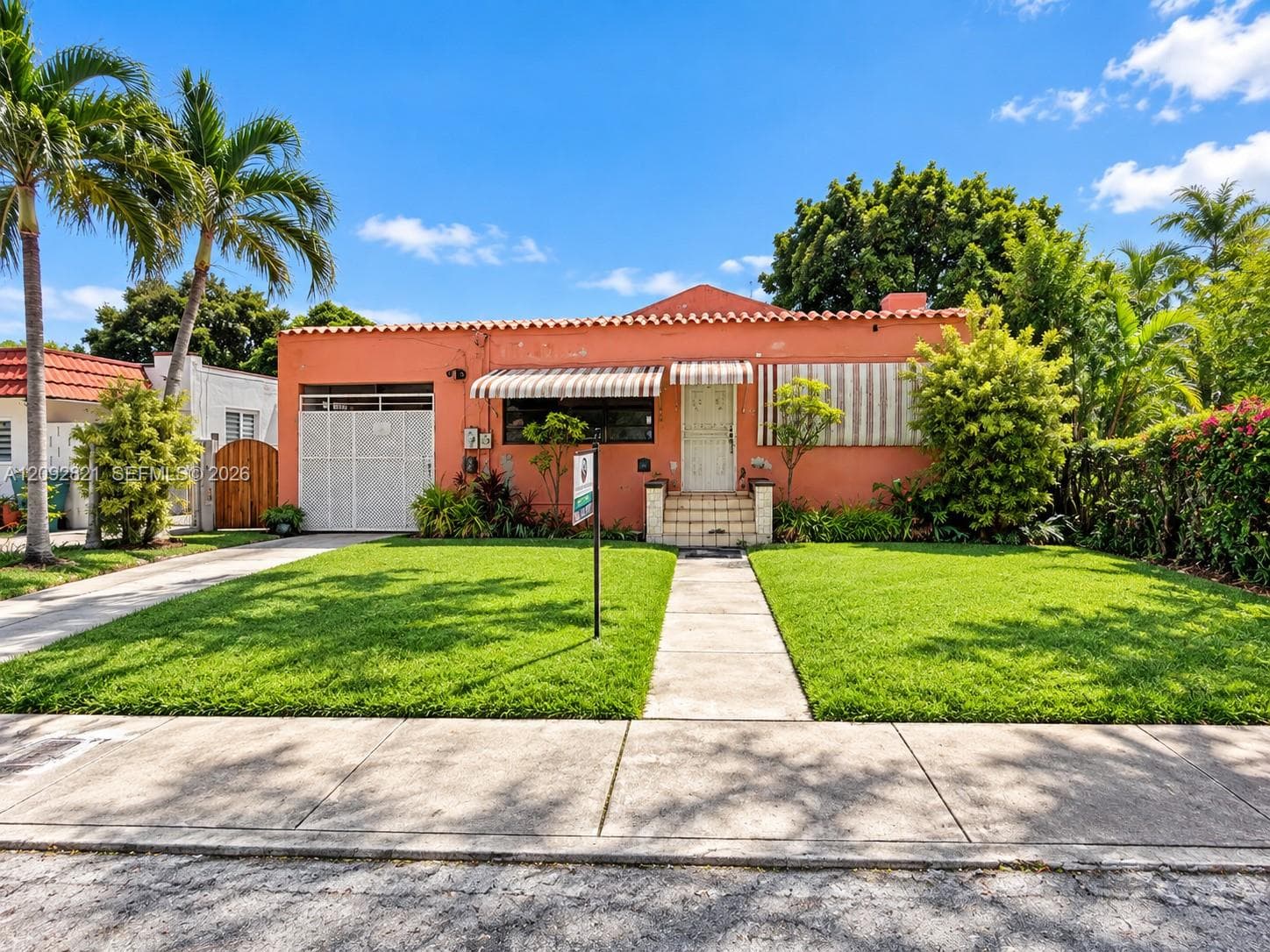 1768 NW 6th St photo 1