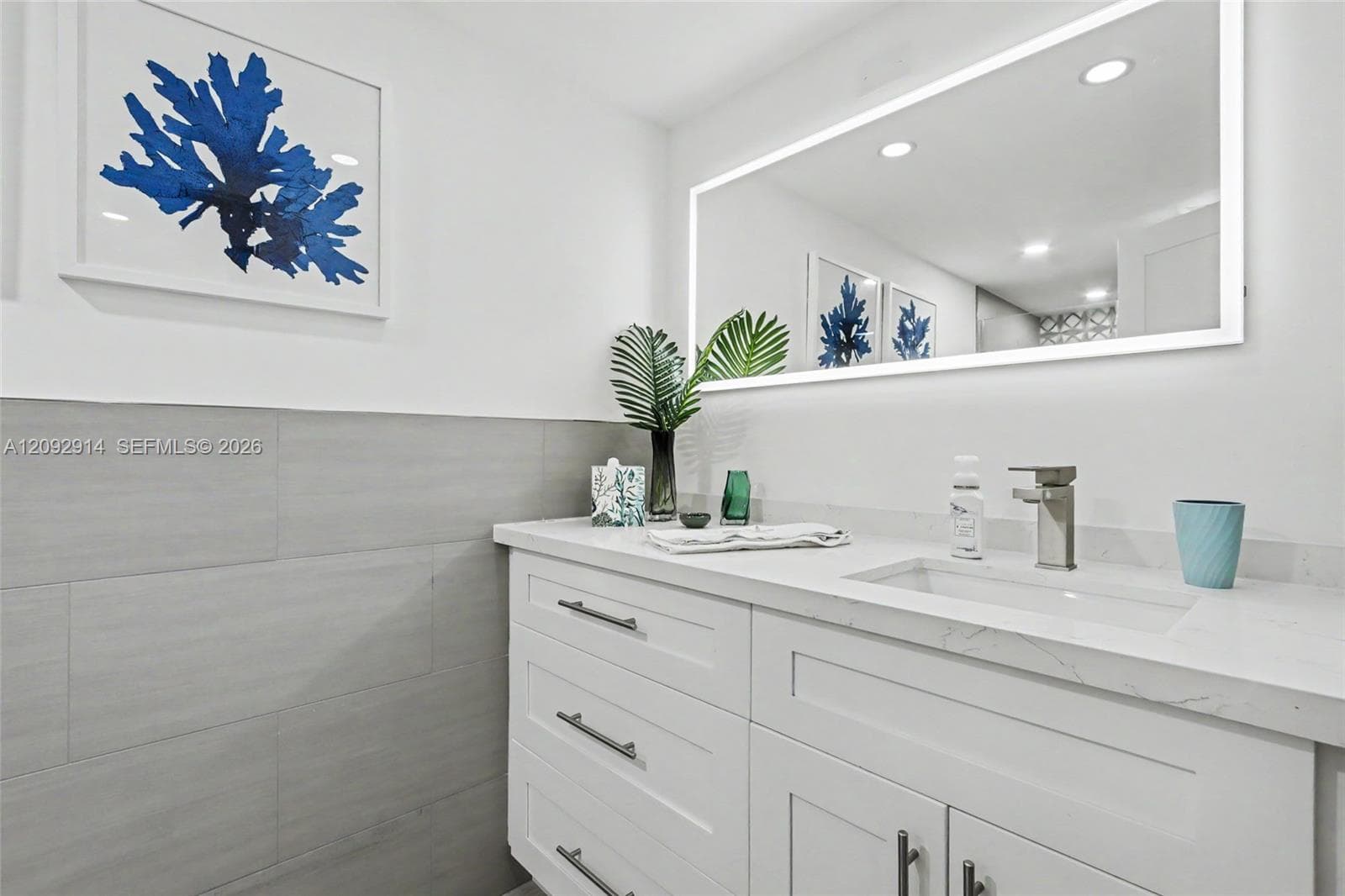SUMMIT CONDO · #216N in Hollywood - Photo 1