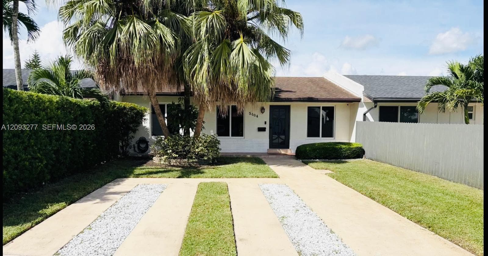 5404 SW 127th Way photo 1
