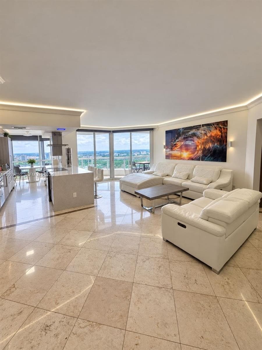 THE POINT · #3105 in Aventura - Photo 1