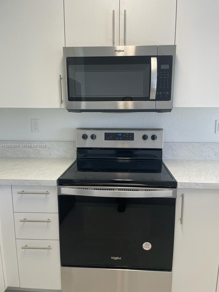 1270 NW 4th Ln #1 photo 1