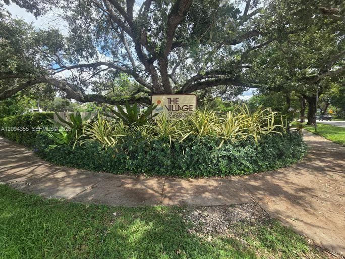 VILLAGE OF KINGS CREEK CO · #310 in Miami - Photo 1