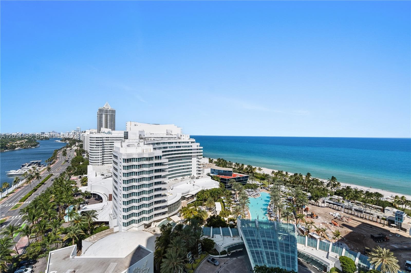 Fontainebleau Tresor · #1815 in Miami Beach - Photo 1