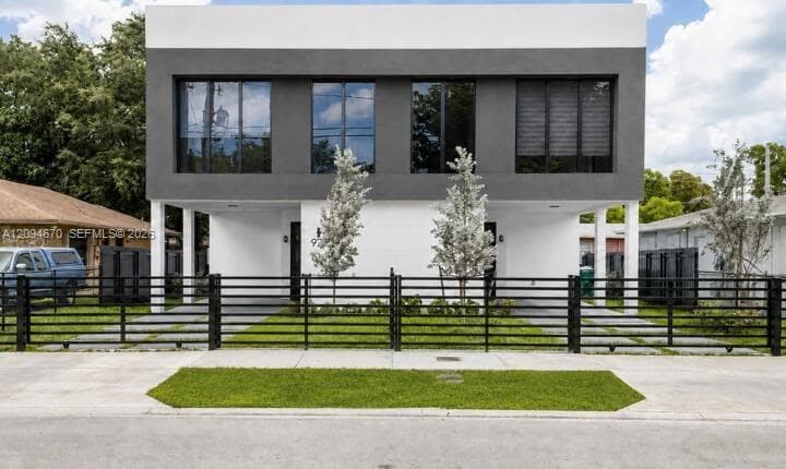 919 NW 55th St #921 photo 1