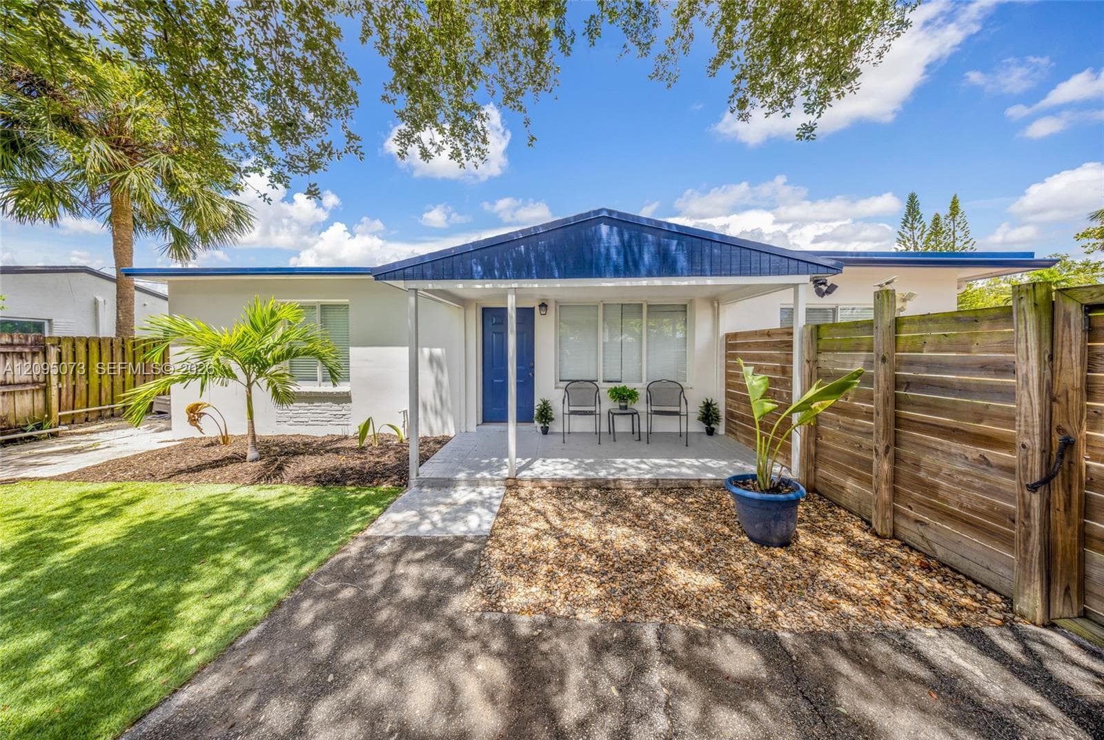 1137 SW 8th Ter photo 1