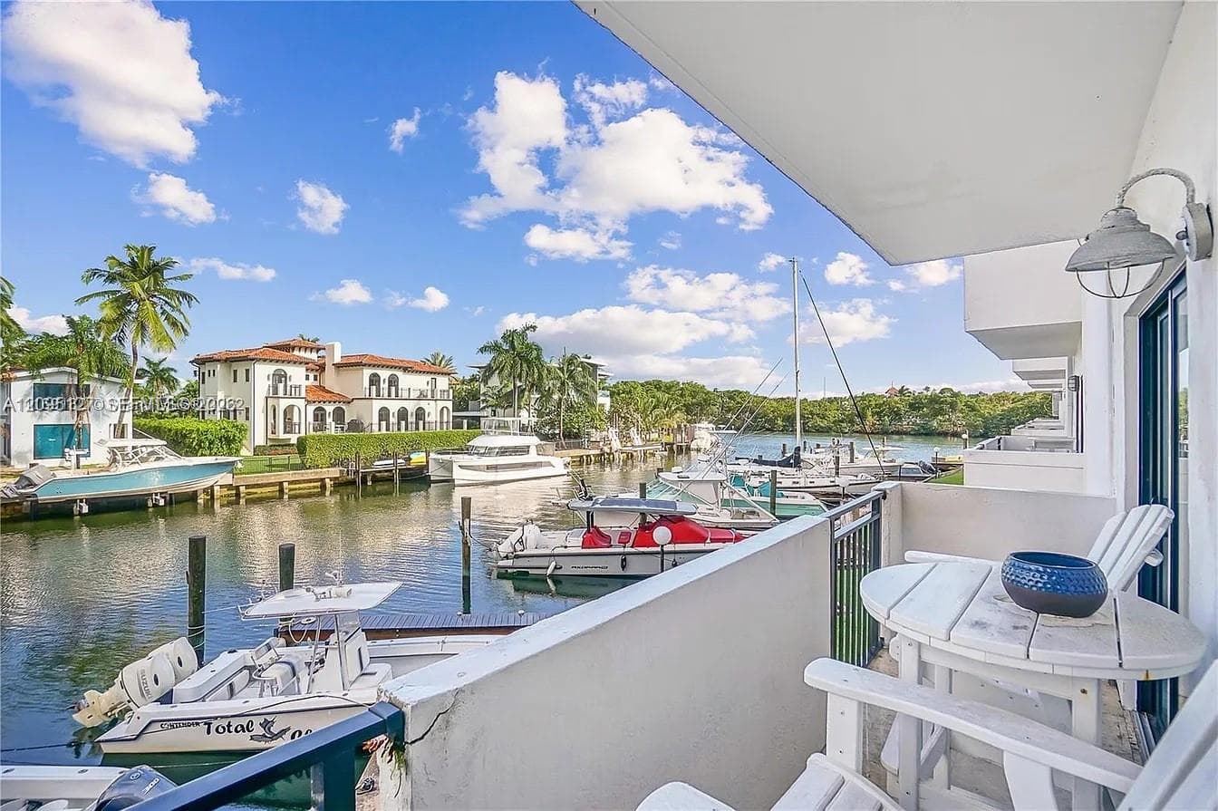 GABLES HARBOUR CONDO APTS · #211 in Coral Gables - Photo 1