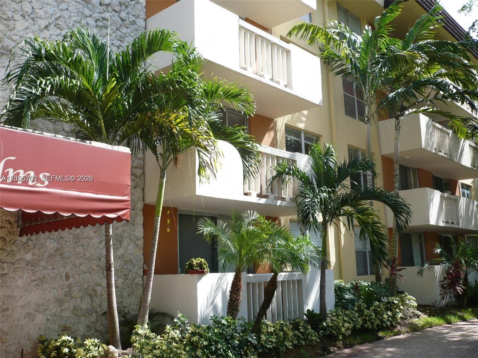 BAYVIEW PALMS CONDO · #316 in North Miami - Photo 1