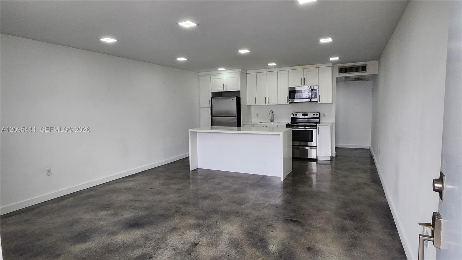 NO BAY WHITE HOUSE NO 4 C · #D304 in North Bay Village - Photo 1