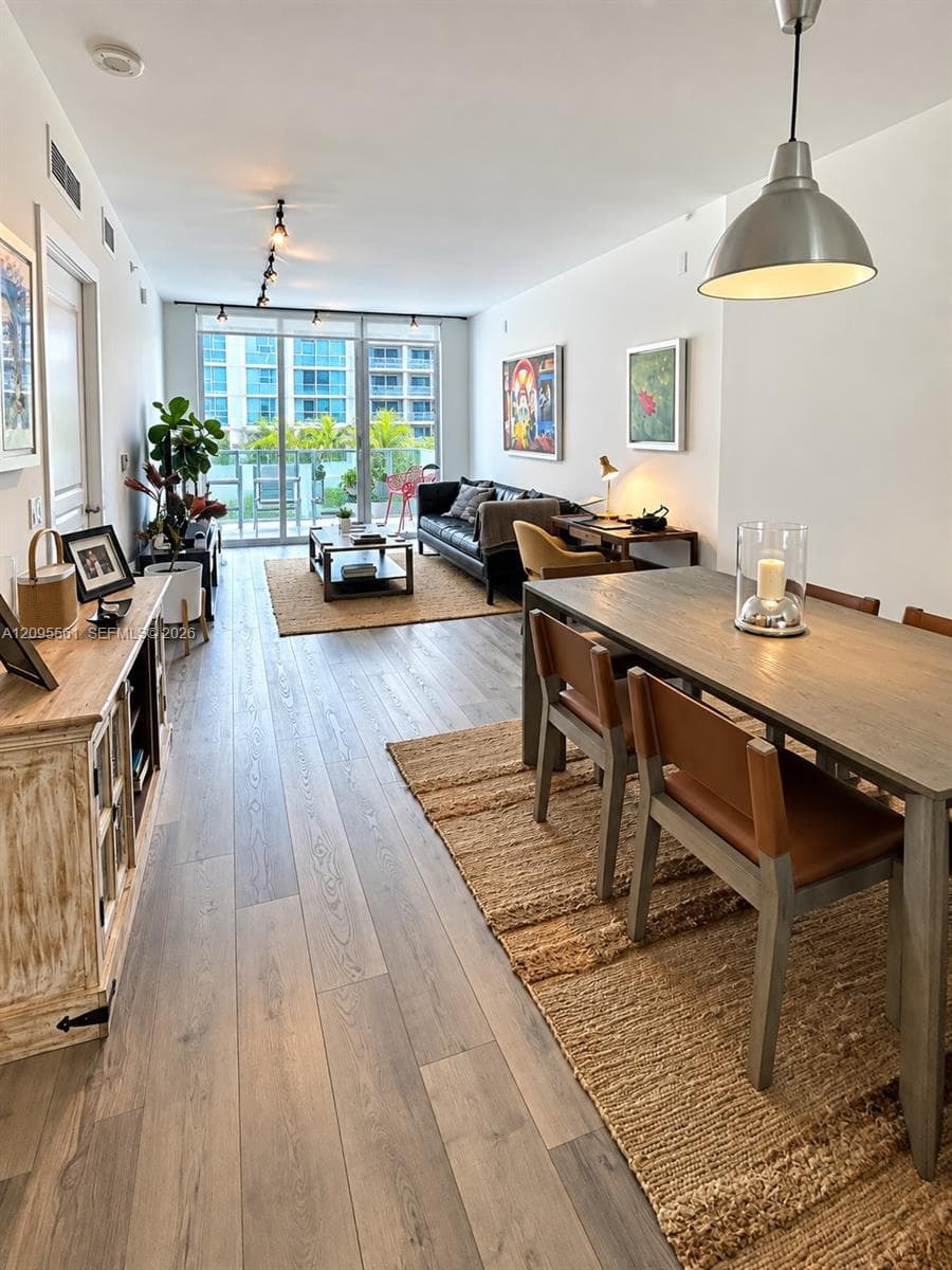 350 LAS OLAS PLACE CONDO · #680 in Fort Lauderdale - Photo 1