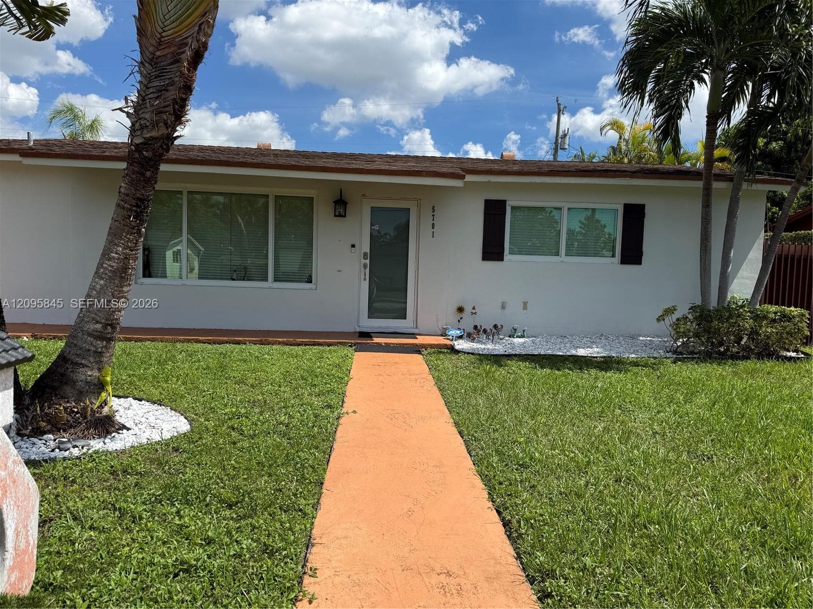 5701 SW 109th Ave photo 1