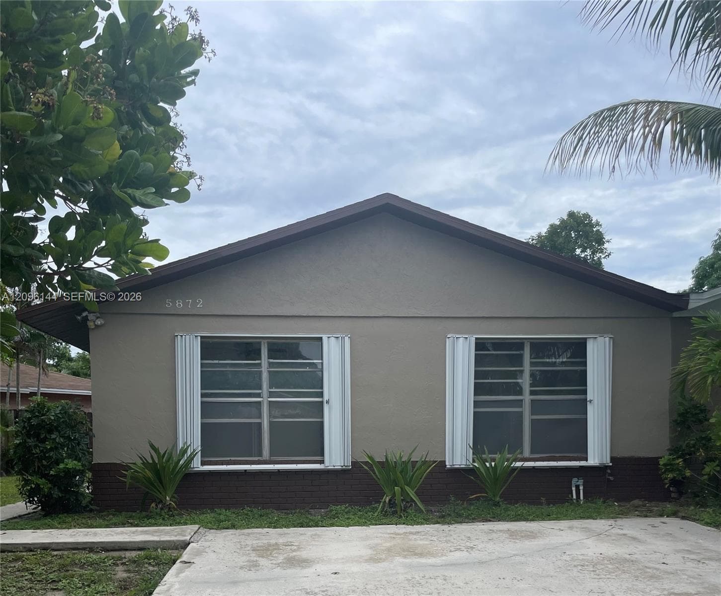 5872 E Bermuda Cir E #0 photo 1